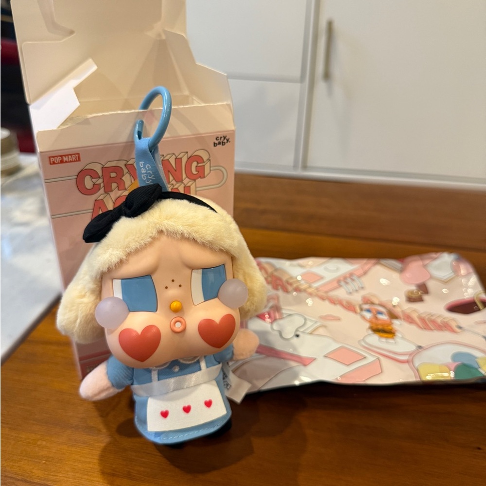 Authentic Pop Mart CRYBABY Crying Again Series-Vinyl Face Plush - She’s Alice - Picture 7 of 7